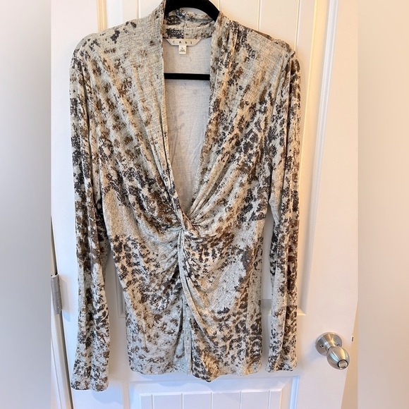 CAbi Printed Glamour Tee Animal Print Style 675 - Picture 1 of 4